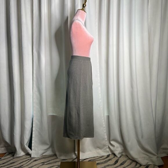 Equipment Femme Daveney Midi Skirt in Dusty Olive. 100% Merino Wool. Sz XXS. NWT - Picture 7 of 16
